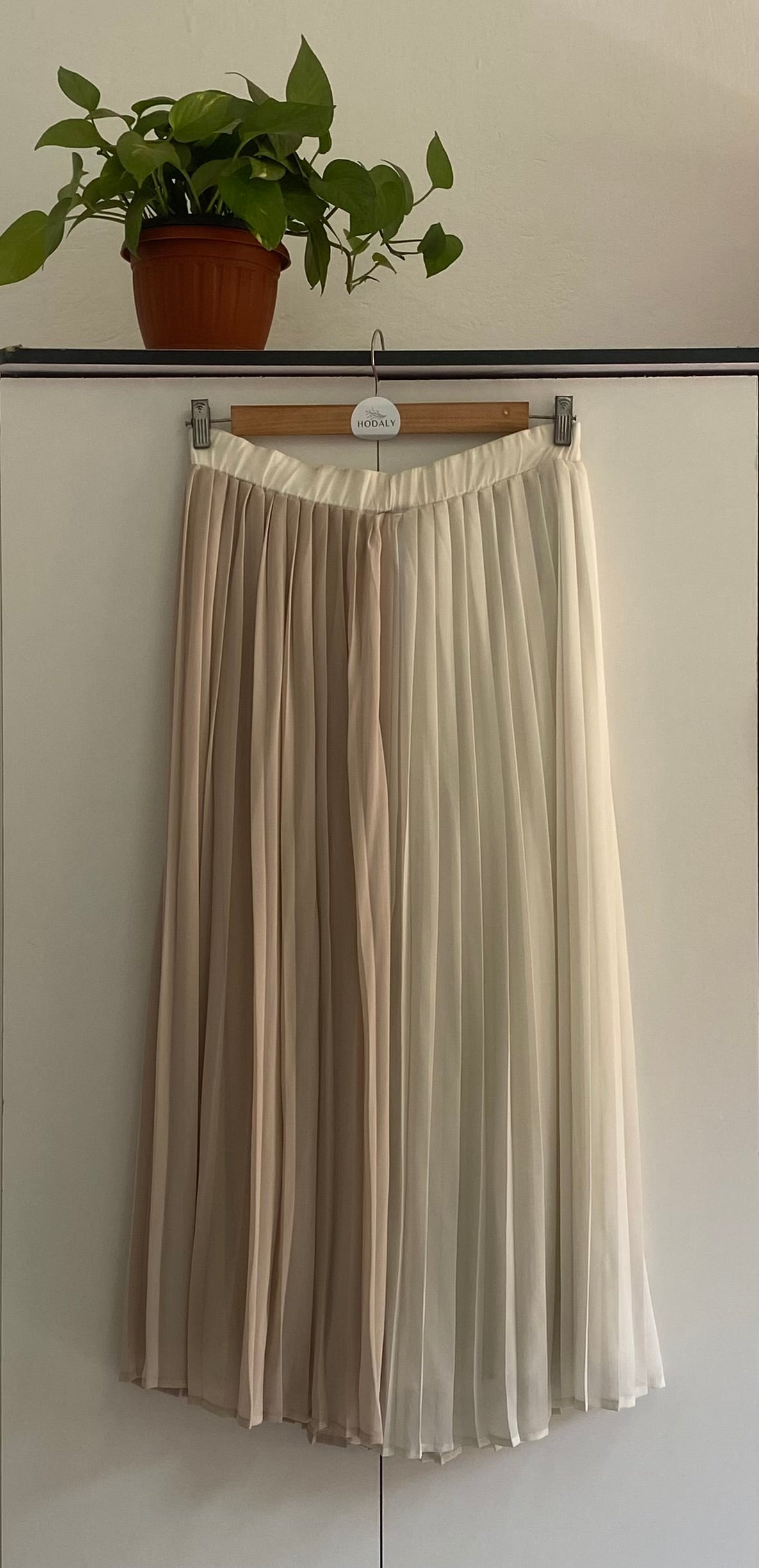 Chiffon pleated skirt - OFF-white /Beige
