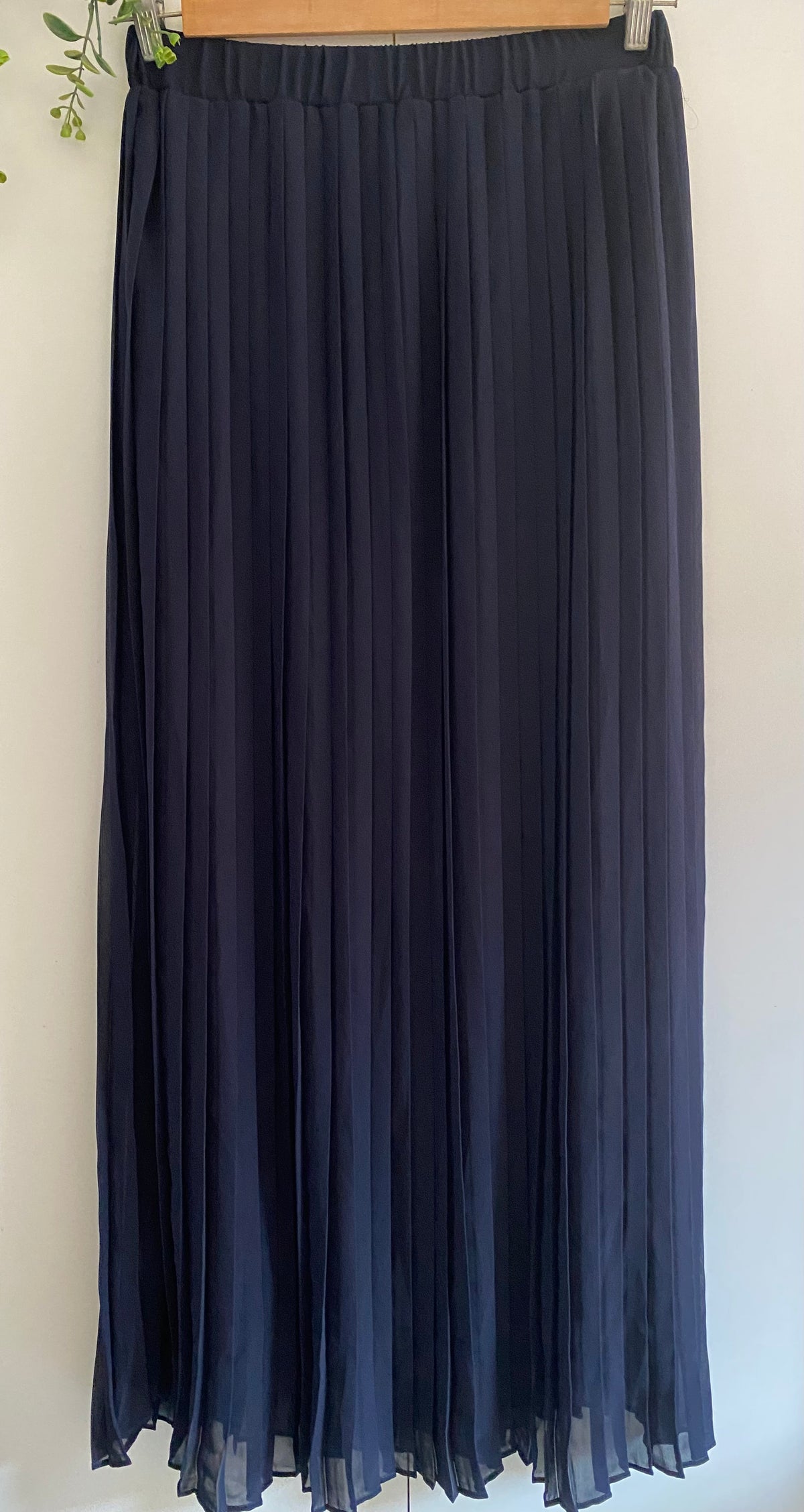 Plain Chiffon Pleated Skirt - Navy